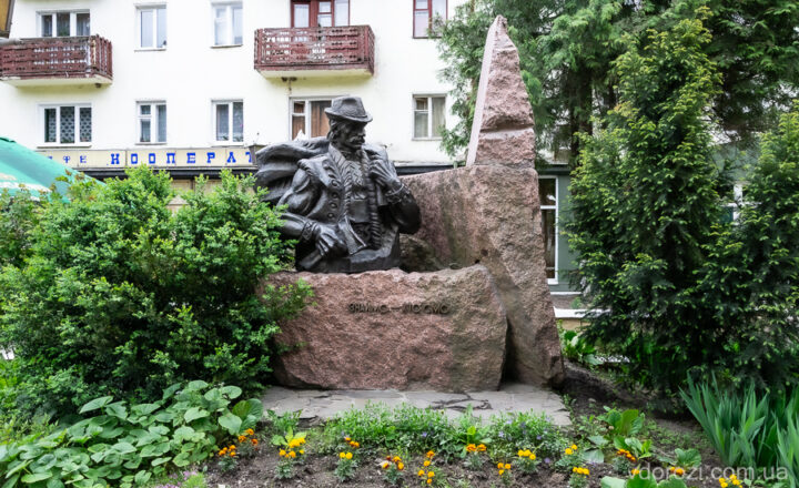 Рахів